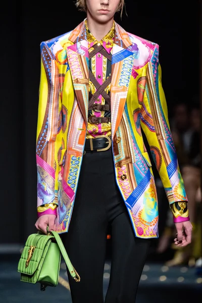Look 107